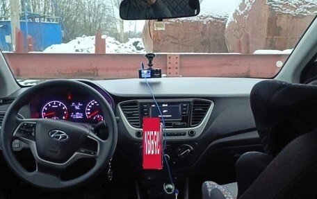 Hyundai Solaris II рестайлинг, 2018 год, 750 000 рублей, 6 фотография