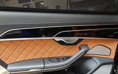 Audi A8, 2023 год, 10 950 000 рублей, 15 фотография