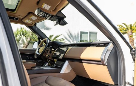 Land Rover Range Rover IV рестайлинг, 2024 год, 16 500 000 рублей, 10 фотография