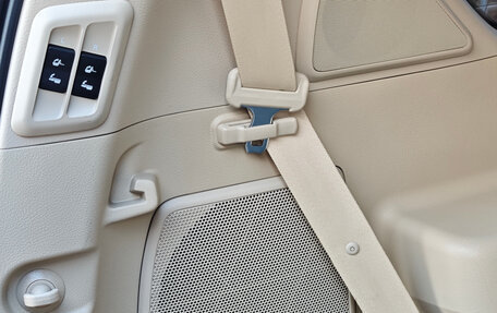 Toyota Land Cruiser Prado 150 рестайлинг 2, 2022 год, 7 100 000 рублей, 12 фотография