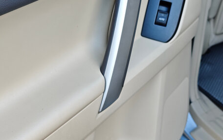 Toyota Land Cruiser Prado 150 рестайлинг 2, 2022 год, 7 100 000 рублей, 14 фотография