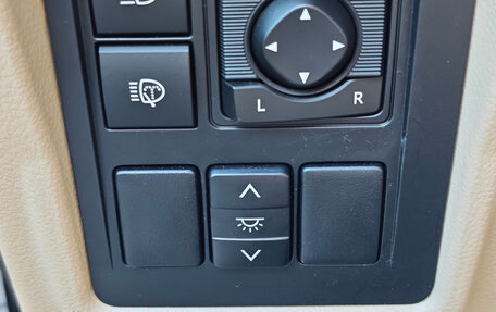 Toyota Land Cruiser Prado 150 рестайлинг 2, 2022 год, 7 100 000 рублей, 16 фотография