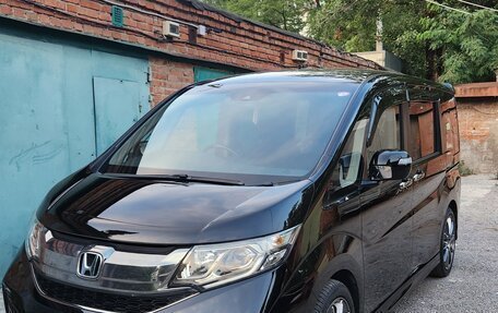 Honda Stepwgn IV, 2015 год, 1 790 000 рублей, 6 фотография