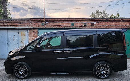 Honda Stepwgn IV, 2015 год, 1 790 000 рублей, 3 фотография