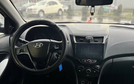 Hyundai Solaris II рестайлинг, 2011 год, 510 000 рублей, 5 фотография