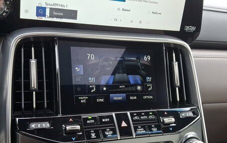 Lexus LX, 2025 год, 22 790 000 рублей, 14 фотография