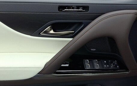 Lexus LX, 2025 год, 22 790 000 рублей, 23 фотография