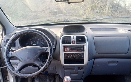 Mitsubishi Space Star I рестайлинг, 2001 год, 200 000 рублей, 9 фотография