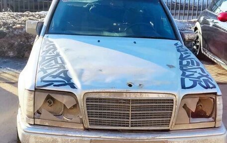 Mercedes-Benz E-Класс, 1994 год, 120 000 рублей, 3 фотография