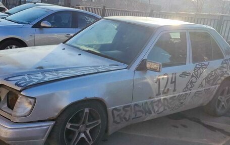 Mercedes-Benz E-Класс, 1994 год, 120 000 рублей, 2 фотография