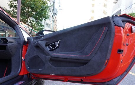 Lamborghini Huracán, 2023 год, 27 500 000 рублей, 14 фотография