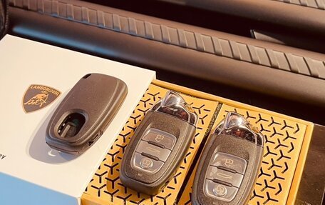 Lamborghini Huracán, 2023 год, 27 500 000 рублей, 18 фотография