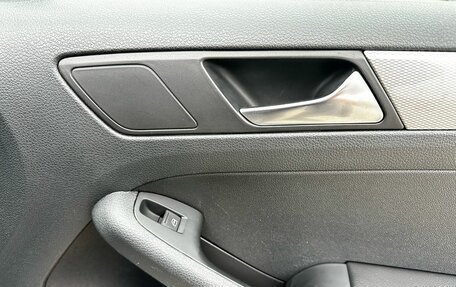 Volkswagen Jetta VI, 2015 год, 1 200 000 рублей, 20 фотография