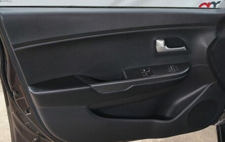 KIA Rio III рестайлинг, 2015 год, 819 000 рублей, 17 фотография