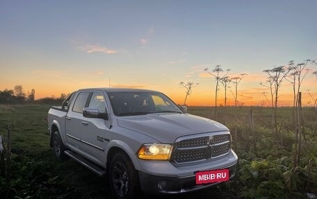 Dodge RAM IV, 2016 год, 3 000 000 рублей, 5 фотография