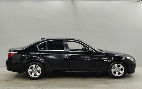 BMW 5 серия, 2009 год, 900 000 рублей, 4 фотография
