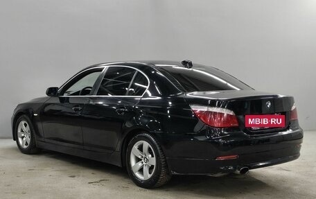 BMW 5 серия, 2009 год, 900 000 рублей, 7 фотография