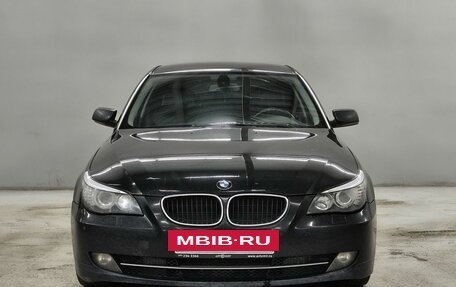 BMW 5 серия, 2009 год, 900 000 рублей, 2 фотография