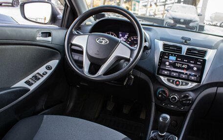 Hyundai Solaris II рестайлинг, 2011 год, 530 000 рублей, 14 фотография