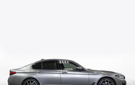 BMW 5 серия, 2022 год, 5 687 000 рублей, 4 фотография