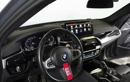 BMW 5 серия, 2022 год, 5 687 000 рублей, 14 фотография