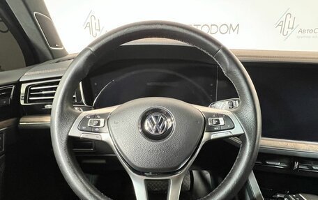 Volkswagen Touareg III, 2019 год, 5 300 000 рублей, 18 фотография