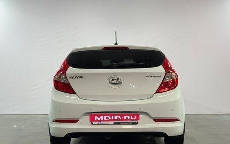 Hyundai Solaris II рестайлинг, 2015 год, 977 300 рублей, 4 фотография