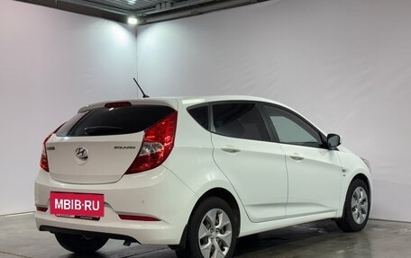 Hyundai Solaris II рестайлинг, 2015 год, 977 300 рублей, 3 фотография