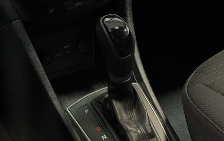 Hyundai Solaris II рестайлинг, 2015 год, 977 300 рублей, 14 фотография