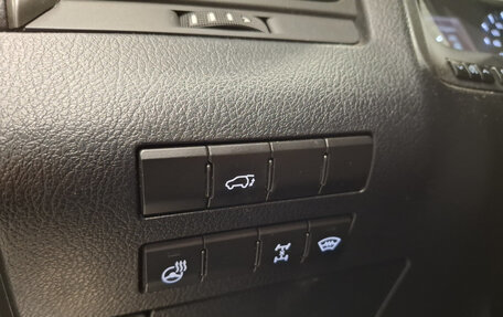 Lexus RX IV рестайлинг, 2016 год, 3 260 000 рублей, 30 фотография