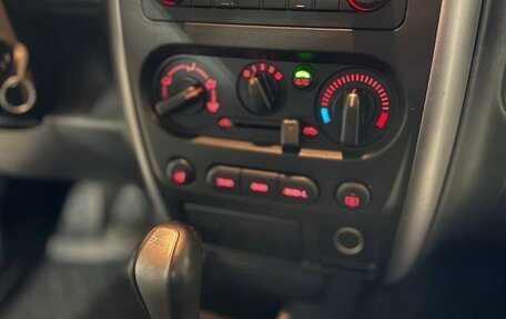 Suzuki Jimny, 2009 год, 1 195 000 рублей, 20 фотография