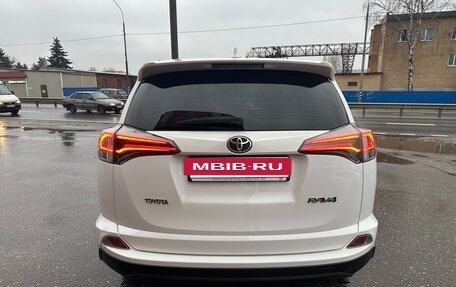 Toyota RAV4, 2018 год, 2 180 000 рублей, 8 фотография