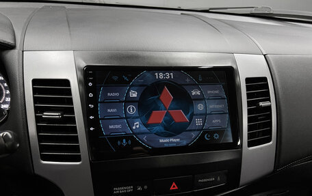 Mitsubishi Outlander III рестайлинг 3, 2010 год, 1 075 000 рублей, 10 фотография