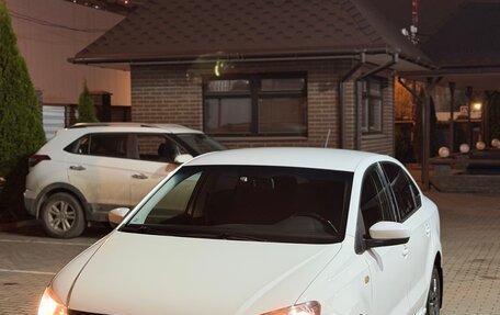 Volkswagen Polo VI (EU Market), 2015 год, 835 000 рублей, 1 фотография