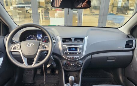 Hyundai Solaris II рестайлинг, 2016 год, 950 000 рублей, 15 фотография