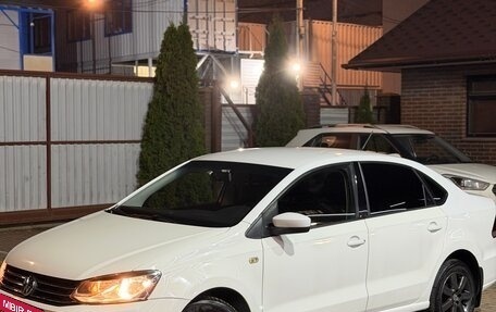 Volkswagen Polo VI (EU Market), 2015 год, 835 000 рублей, 2 фотография