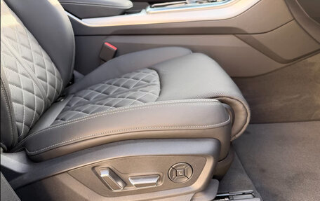 Audi Q8 I, 2025 год, 15 800 000 рублей, 15 фотография