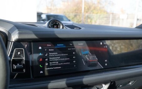 Porsche Cayenne III, 2025 год, 27 000 000 рублей, 24 фотография