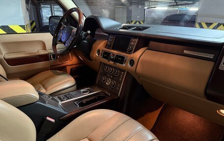 Land Rover Range Rover III, 2011 год, 1 900 000 рублей, 21 фотография