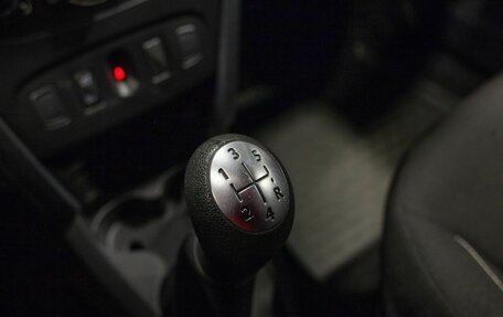 Renault Sandero II рестайлинг, 2014 год, 995 000 рублей, 30 фотография