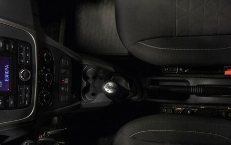 Renault Sandero II рестайлинг, 2014 год, 995 000 рублей, 29 фотография