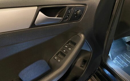 Volkswagen Jetta VI, 2012 год, 682 000 рублей, 21 фотография