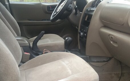 Hyundai Santa Fe III рестайлинг, 2001 год, 450 000 рублей, 23 фотография