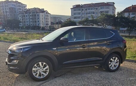 Hyundai Tucson III, 2019 год, 2 100 000 рублей, 3 фотография