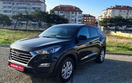 Hyundai Tucson III, 2019 год, 2 100 000 рублей, 2 фотография