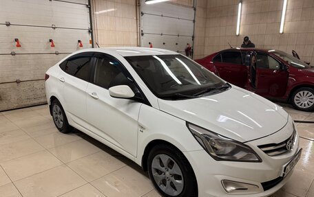 Hyundai Solaris II рестайлинг, 2015 год, 970 000 рублей, 6 фотография