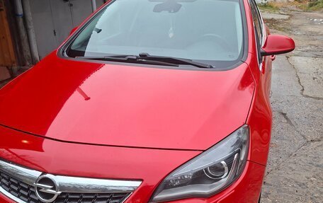 Opel Astra J, 2010 год, 660 000 рублей, 2 фотография