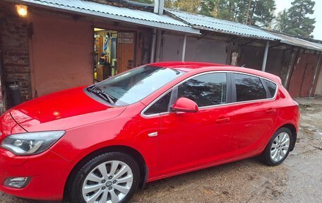 Opel Astra J, 2010 год, 660 000 рублей, 22 фотография