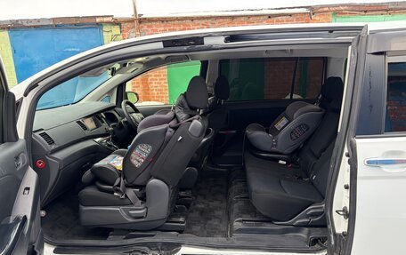 Toyota ISis I, 2013 год, 1 380 000 рублей, 11 фотография