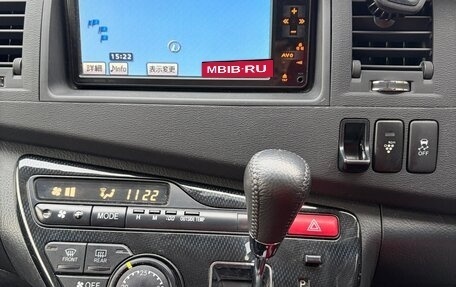 Toyota ISis I, 2013 год, 1 380 000 рублей, 13 фотография